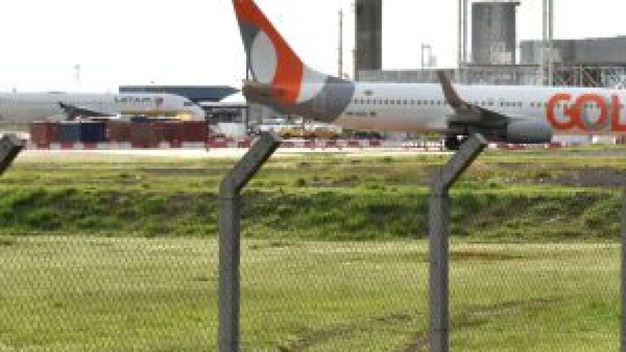 02-0226-0228-aeroporto-aviao-go