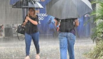 02-0226-0235-chuva-go