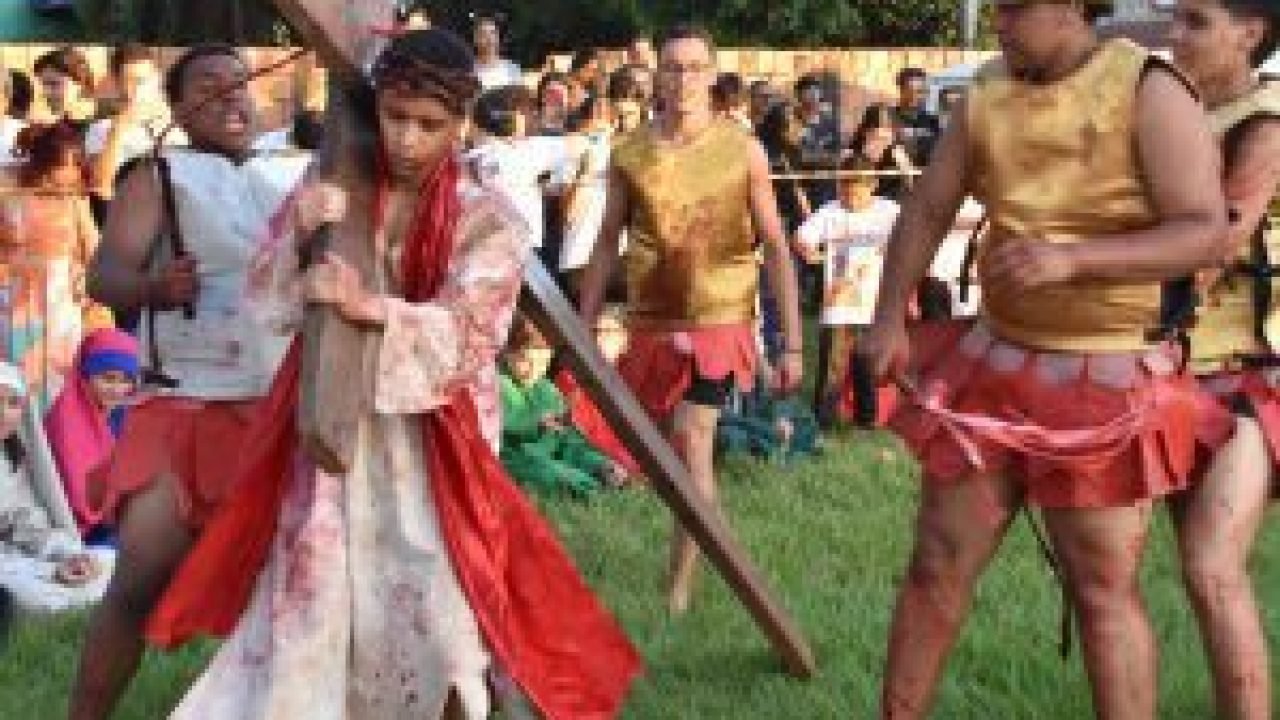 02-0426-0077-paixao-de-cristo-go