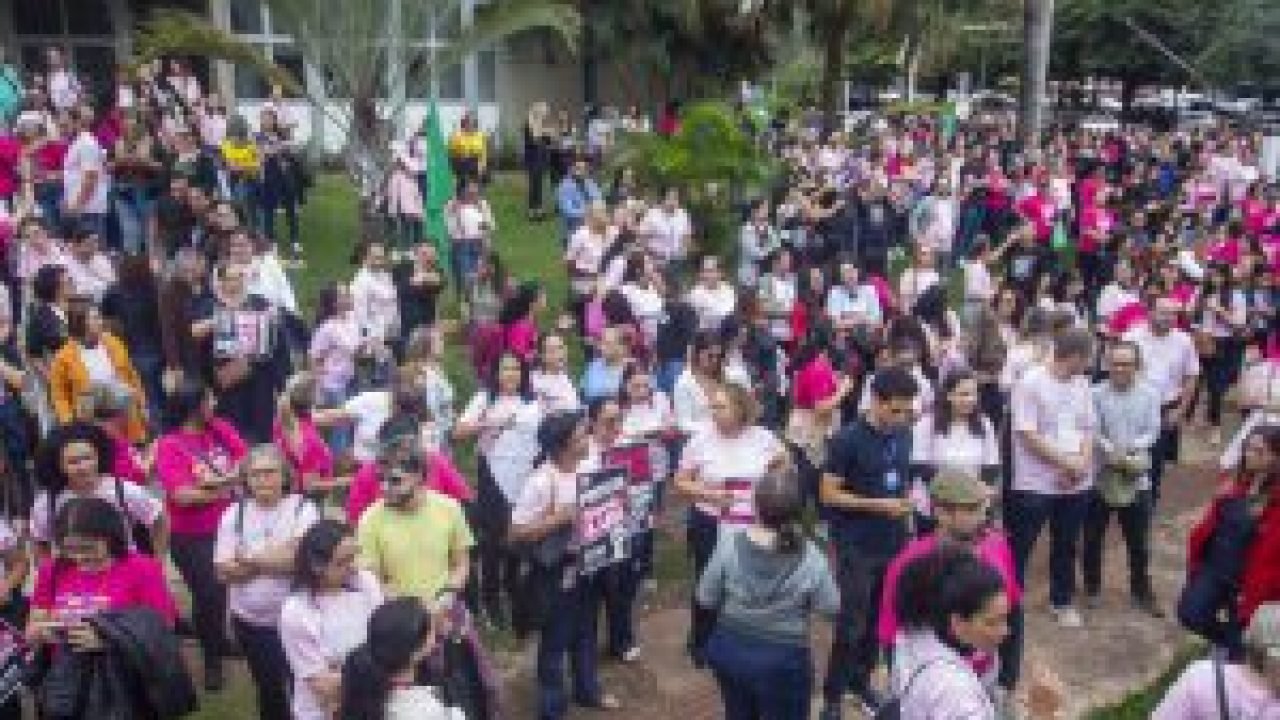 02-0626-0134-greve-professores-acp-mv