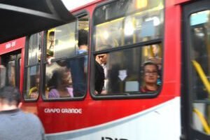 02-0724-0075-onibus-go
