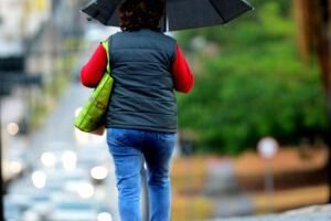 02-0824-0214-frio-chuva-cg-pr