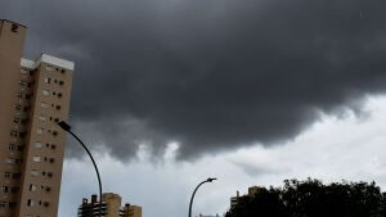 02-1224-0192-chuva-cg-pr