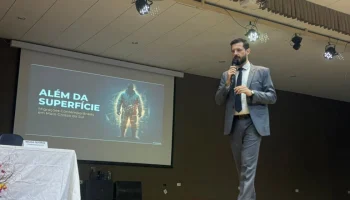 Foto: Professor Marcos Daniel Santi, da FINAN, participou de seminário na UFMS T