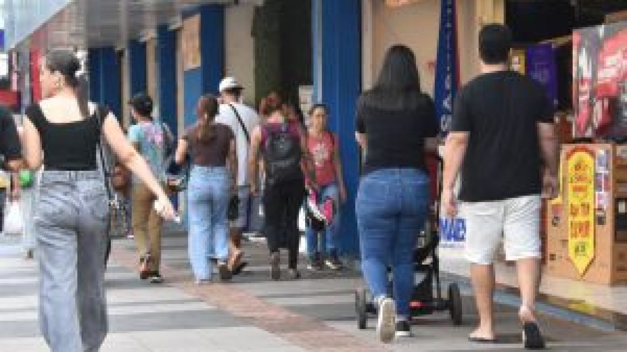 03-0426-0062-movimento-comercio-go