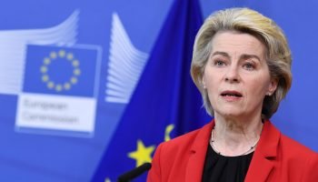 União Europeia acusa Trump de chantagem com tarifas sobre Groenlândia