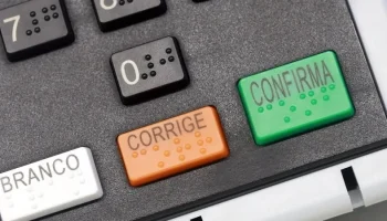 Flávio Bolsonaro tem 48,1% e Lula soma 40,3% no 2º turno em SP — Foto: Flávio Bo