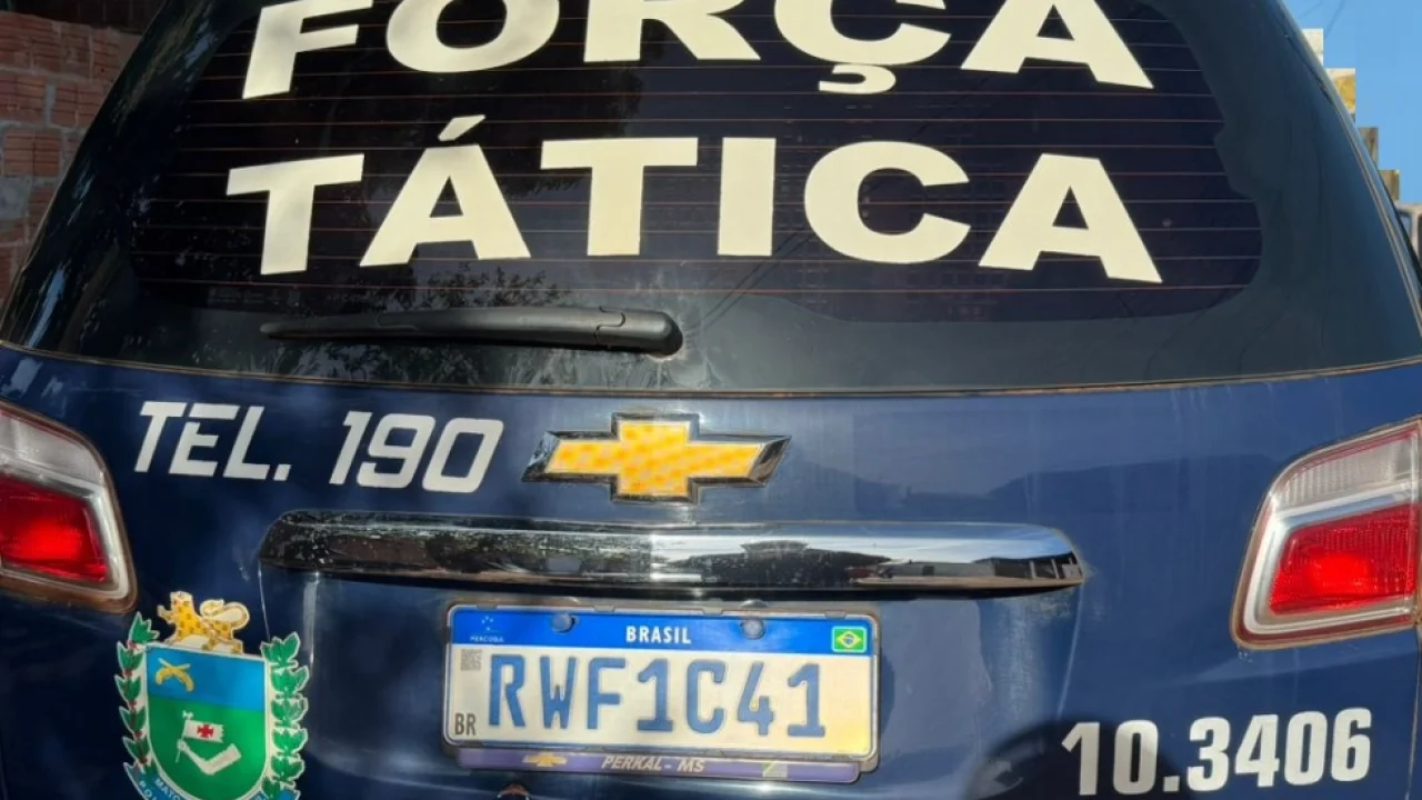 Foto: olícia Militar resgatou dois jovens e apreendeu drogas, dinheiro e celular