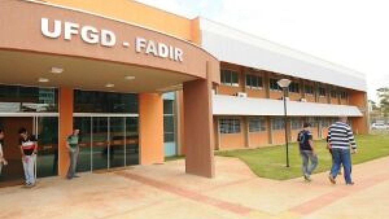 1700166525661-grande7473859255143868096