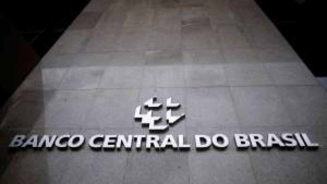Banco Central define regras para remessa de dados sobre operações de câmbio com ativos virtuais