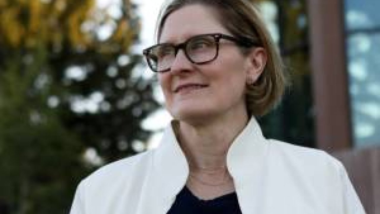 Fed Reitera Possibilidade de Redução de Juros