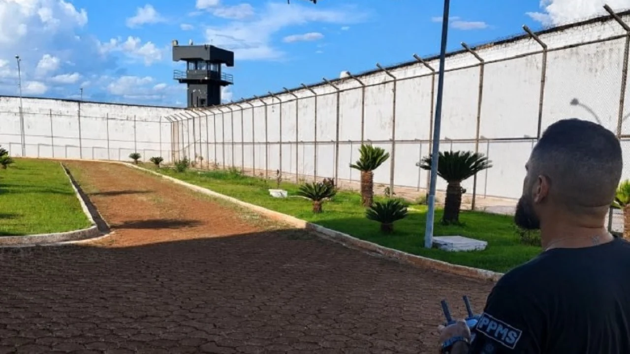 Drones passam a ser usados pela Polícia Penal para reforçar a vigilância na Peni
