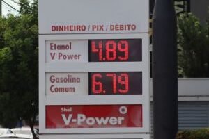 2f1b84a4-475d-4618-b3d2-c2ea3f602f5c