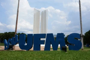 Foto: UFMS abre concurso público com 44 vagas para professores efetivos em Campo