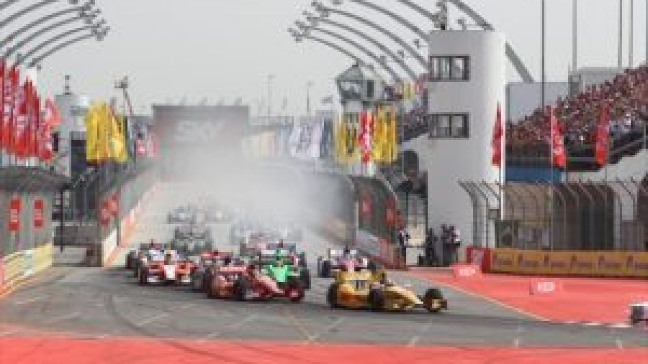 3935463013-formula-indy-em-sao-paulo-300x200-1