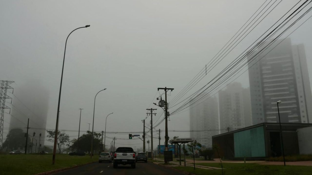 Neblina em Campo Grande. (Foto: Pietra Dorneles, Jornal Midiamax)
