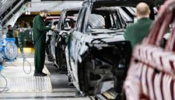 Economia do Reino Unido Enfrenta Risco de Contração