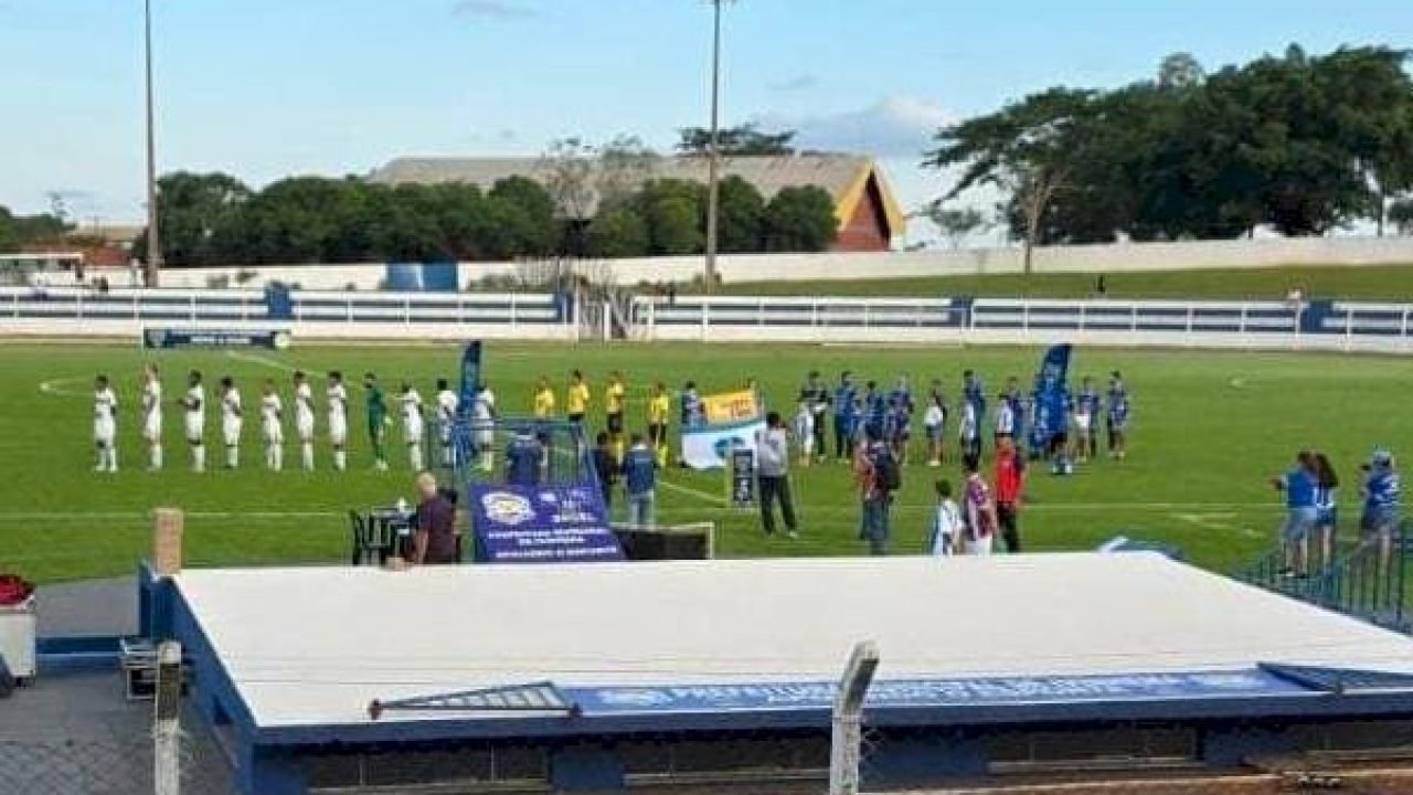 4a997d5d6312eb1a50eda13b56557af8_1