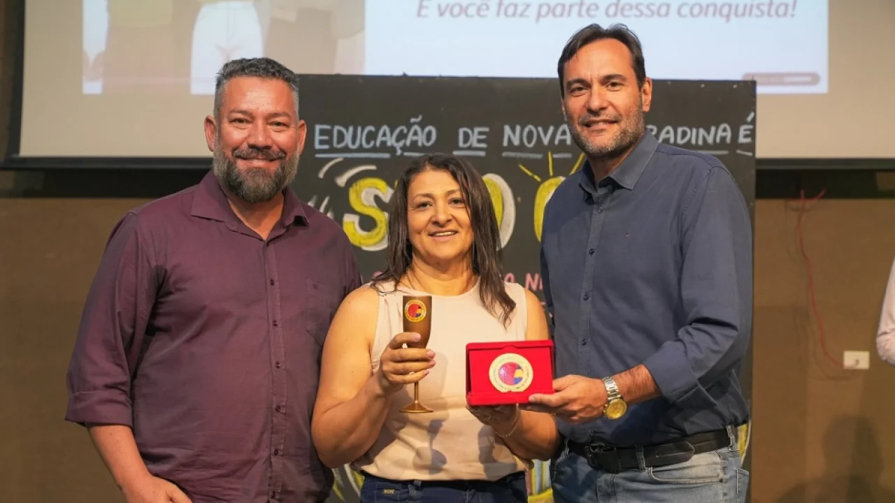 Educadores de Nova Andradina são homenageados por conquista nacional — Foto: Edu