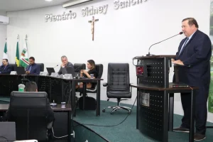 Vereador Alemão da Semente solicita motoniveladora para reforçar manutenção de e