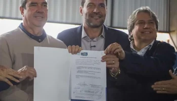 Governador Eduardo Riedel anuncia pacote de quase R$ 125 milhões em investimento