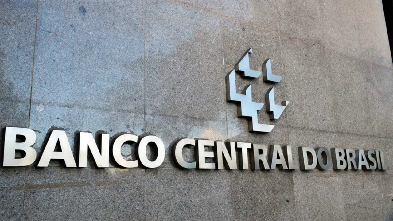 Banco Central mantém taxa Selic em 15% ao ano pela quarta vez consecutiva