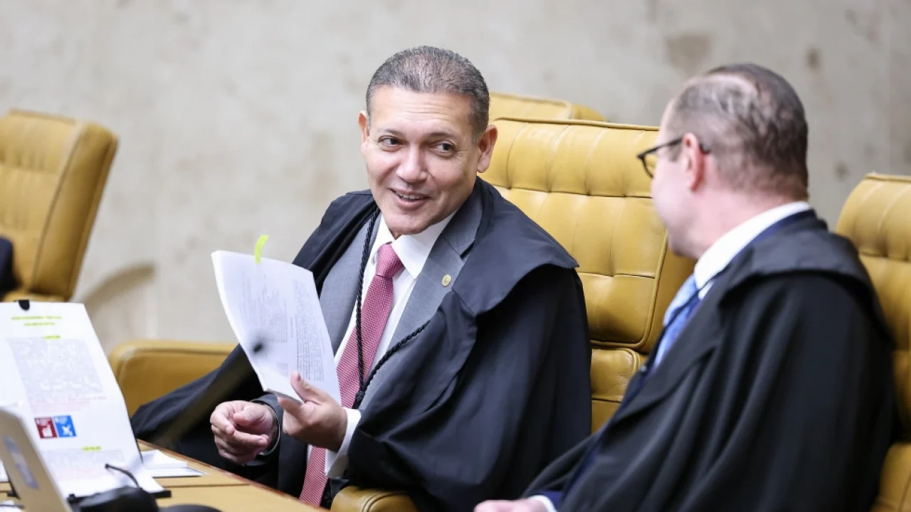 O ministro Nunes Marques durante sessão plenária do STF — Foto: O ministro Nunes