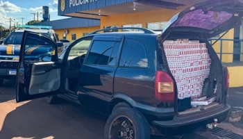 Veículo apreendido com cigarros — Foto: Veículo apreendido com cigarros - Foto: