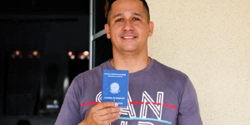 Marcos Gabriel devolveu o cartão do Mais Social após conquistar emprego e melhor
