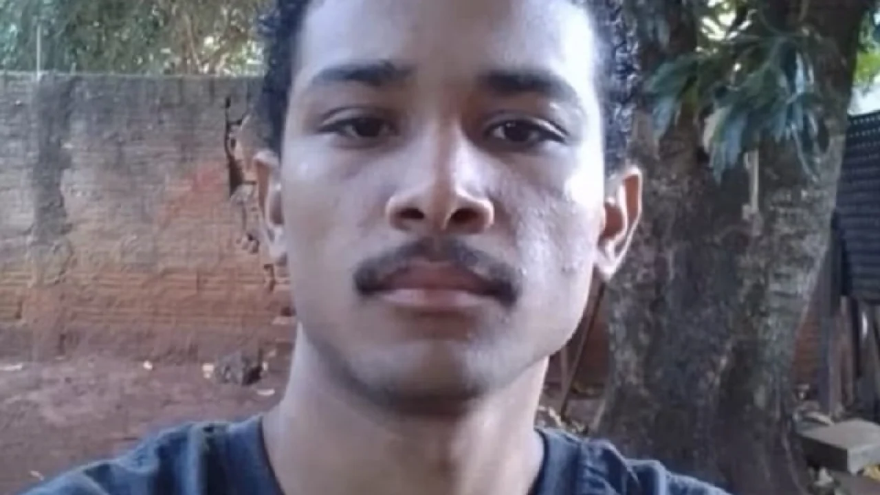 Douglas Vinicius de Souza Santos, de 22 anos - Foto: Arquivo familiar