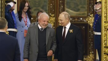 Lula e Putin concordam em usar ONU e Brics para defender Venezuela
