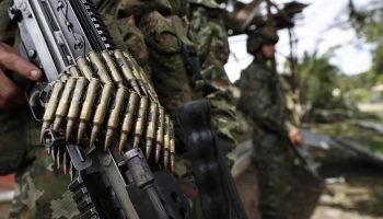 Guerrilheiros de esquerda matam 27 em confrontos na Colômbia