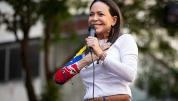 María Corina diz que Delcy cumpre ordens dos EUA