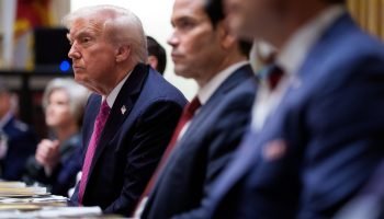 Governo Trump Suspende Concessão de Vistos para Brasil e Outros Países