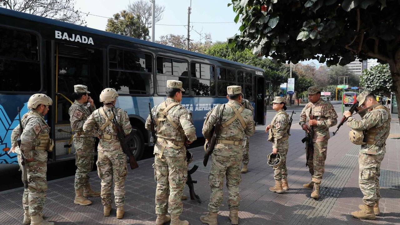 Peru detém estrangeiros sem documentos em operação policial