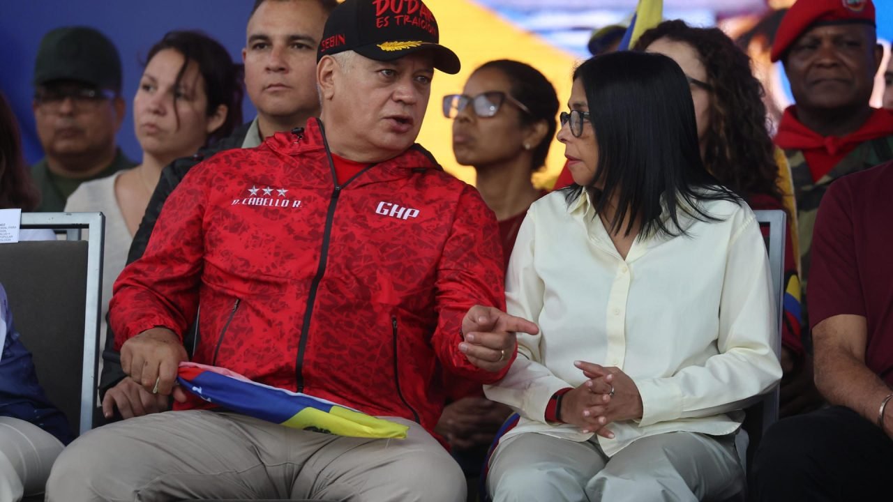 Aliados de Maduro Permanecem no Comando do Chavismo