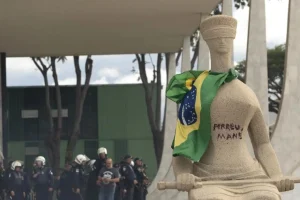 Débora Rodrigues dos Santos foi condenada a 14 anos de prisão em regime fechado,