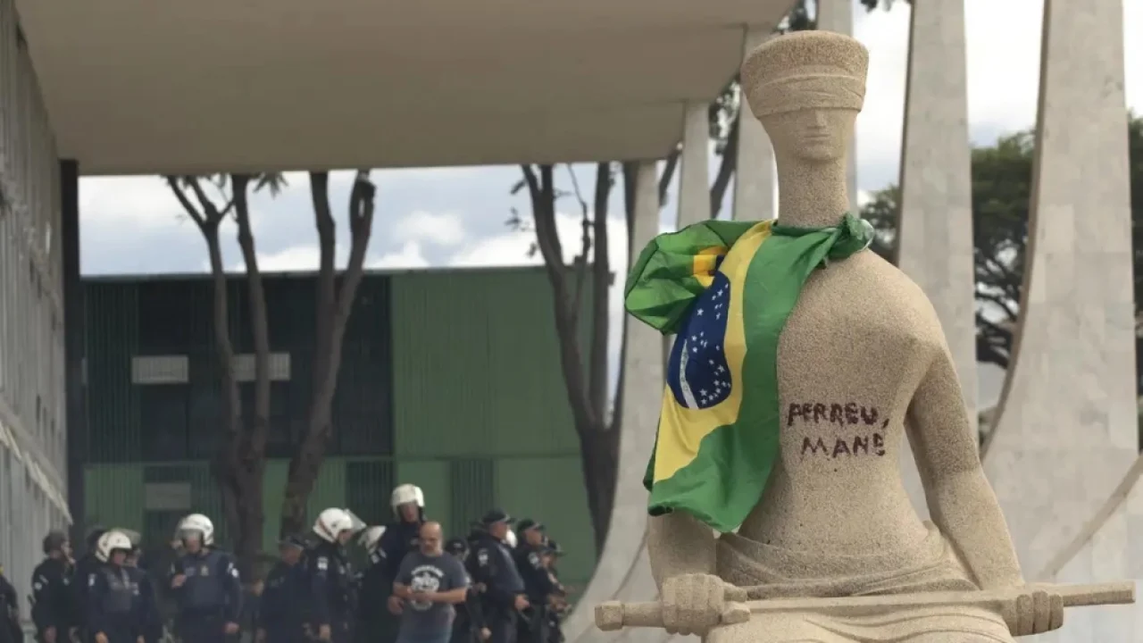 Débora Rodrigues dos Santos foi condenada a 14 anos de prisão em regime fechado,