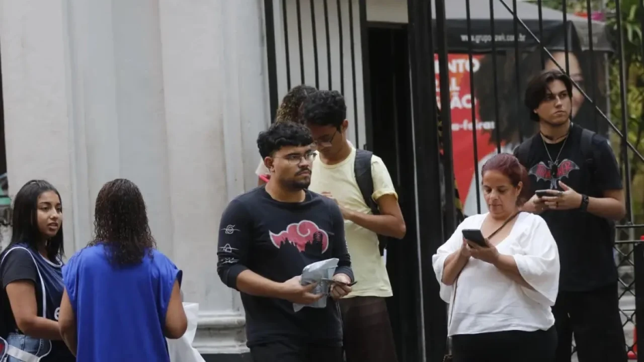 O prazo prorrogado de inscrição no Enem 2026 termina às 23h59 desta sexta-feira