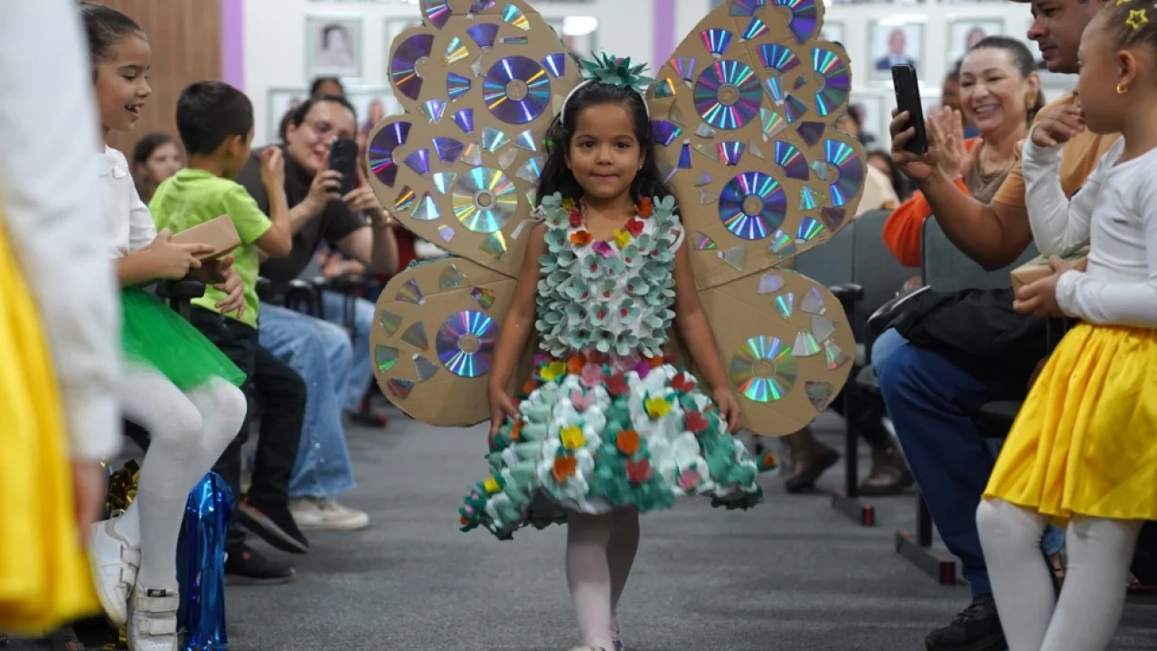 Desfile ecológico e apresentações culturais marcam encerramento da Semana do Mei