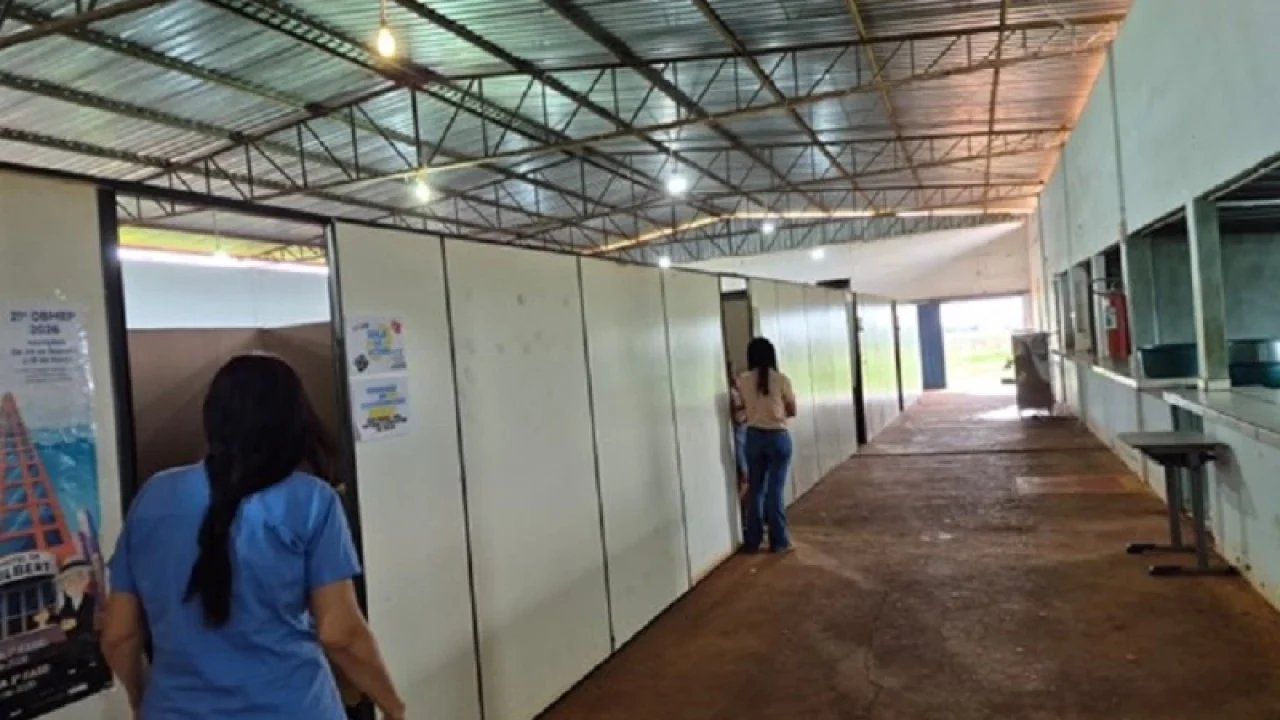Foto: Justiça manda Estado retirar alunos de barracão em Ivinhema