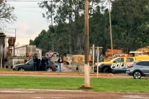 Casal é preso com carga de contrabando após fuga e perseguição em Batayporã — Fo