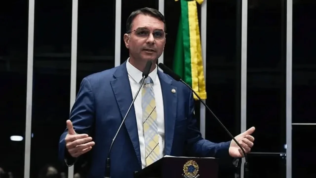 Foto: Flávio Bolsonaro - Foto: Jefferson Rudy/Agência Senado