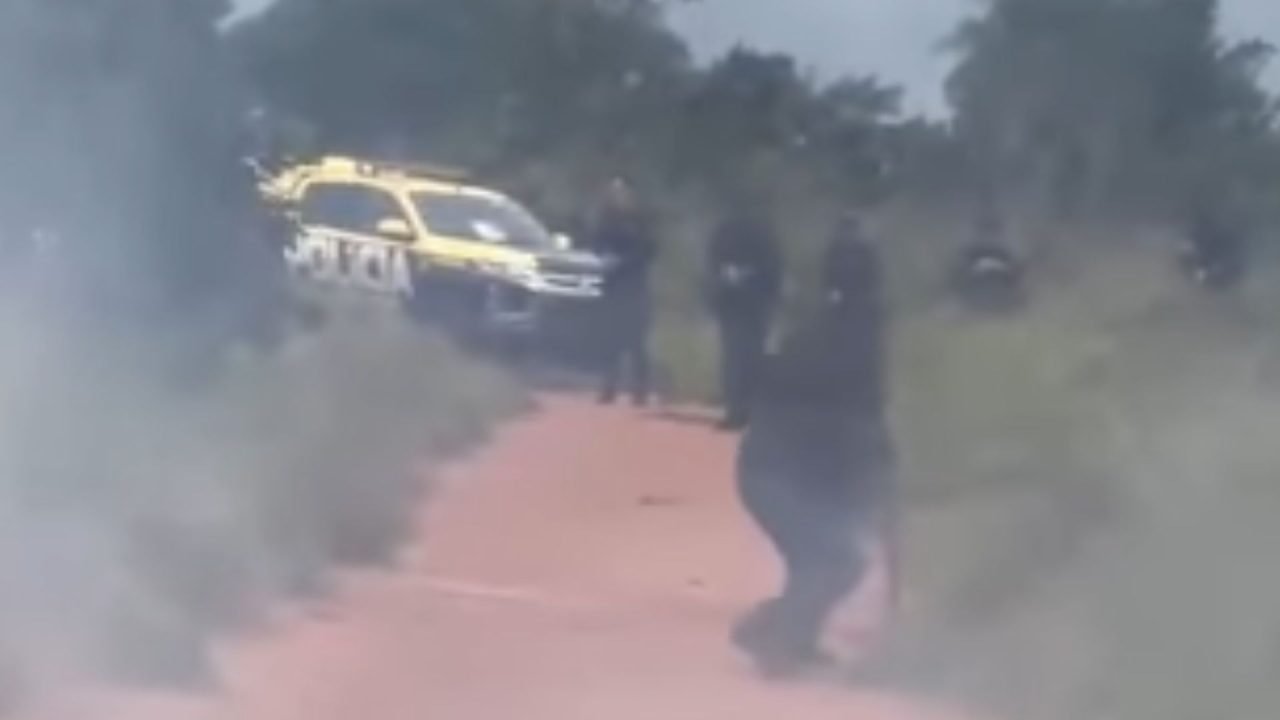 Churrasco realizado pelos indígenas. (Foto: Fala Povo, Midimax)