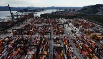 Balança Comercial Brasileira Registra Superávit de US$ 68,3 Bilhões em 2025