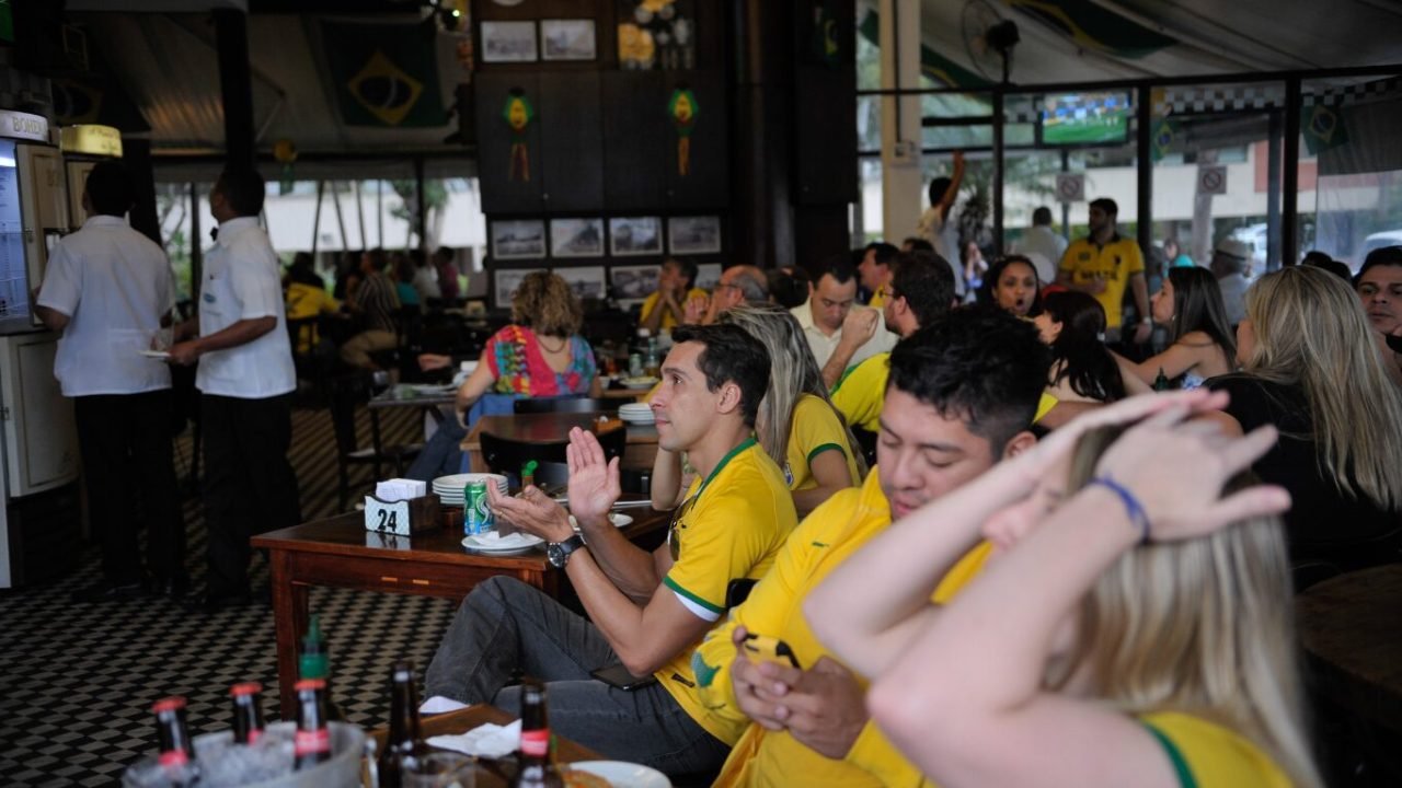 Copa-do-Mundo-faturamento-bares-e-restaurantes-Curitiba