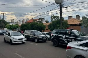 Foto: Trânsito no local está lento. (Foto: Henrique Arakaki, Midiamax)