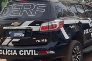 Foto: Homem foi preso por equipe da Derf nesta quarta-feira (18). (Foto: Divulga