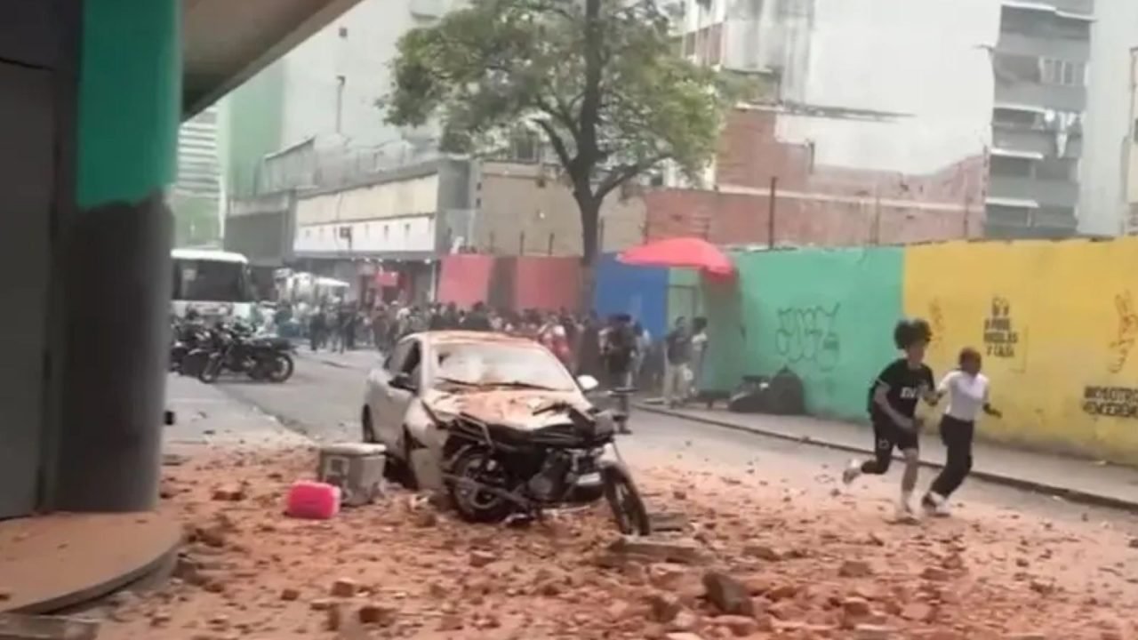 As mortes com o terremoto chegam a quase mil. (Foto: Reprodução/Redes Sociais)