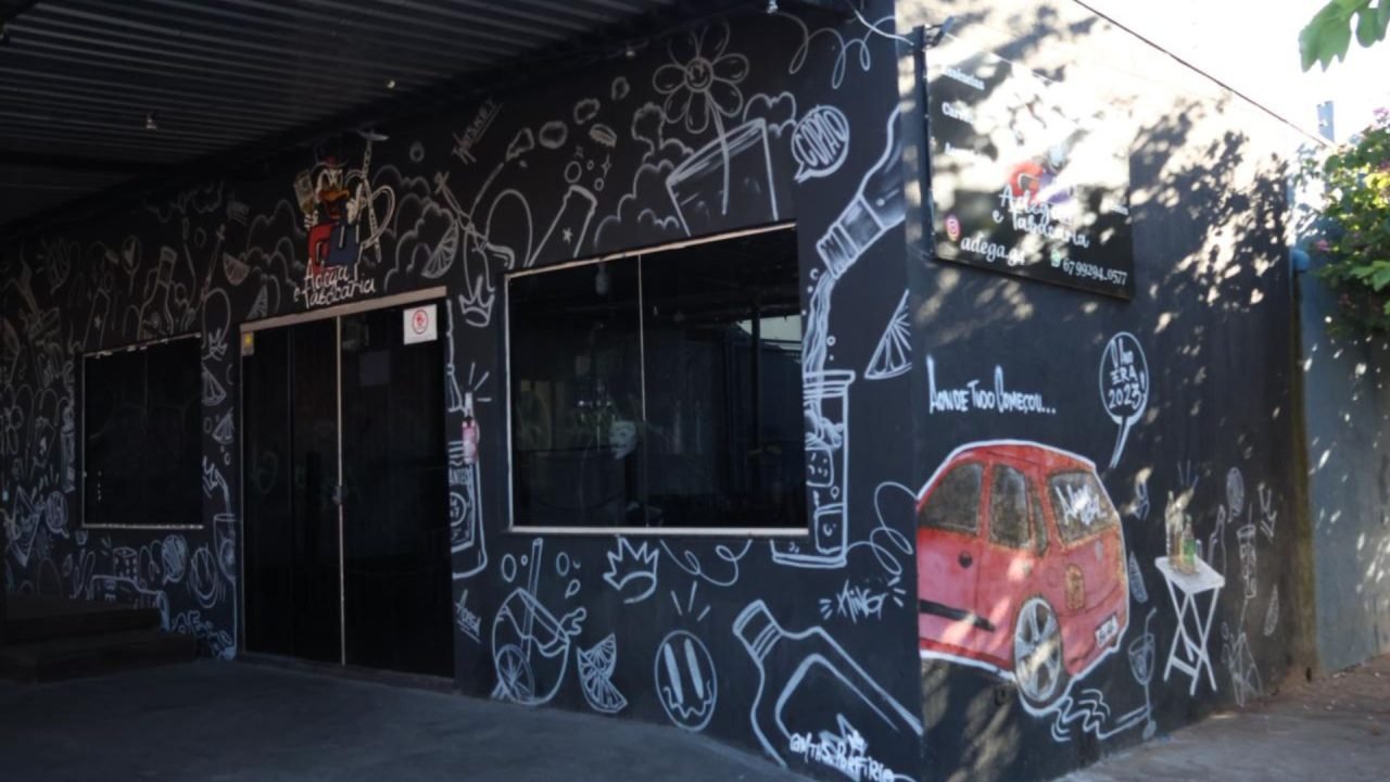 Foto: Conveniência onde aconteceu tiroteio fica na Rua Elias Chacha, no Jardim V